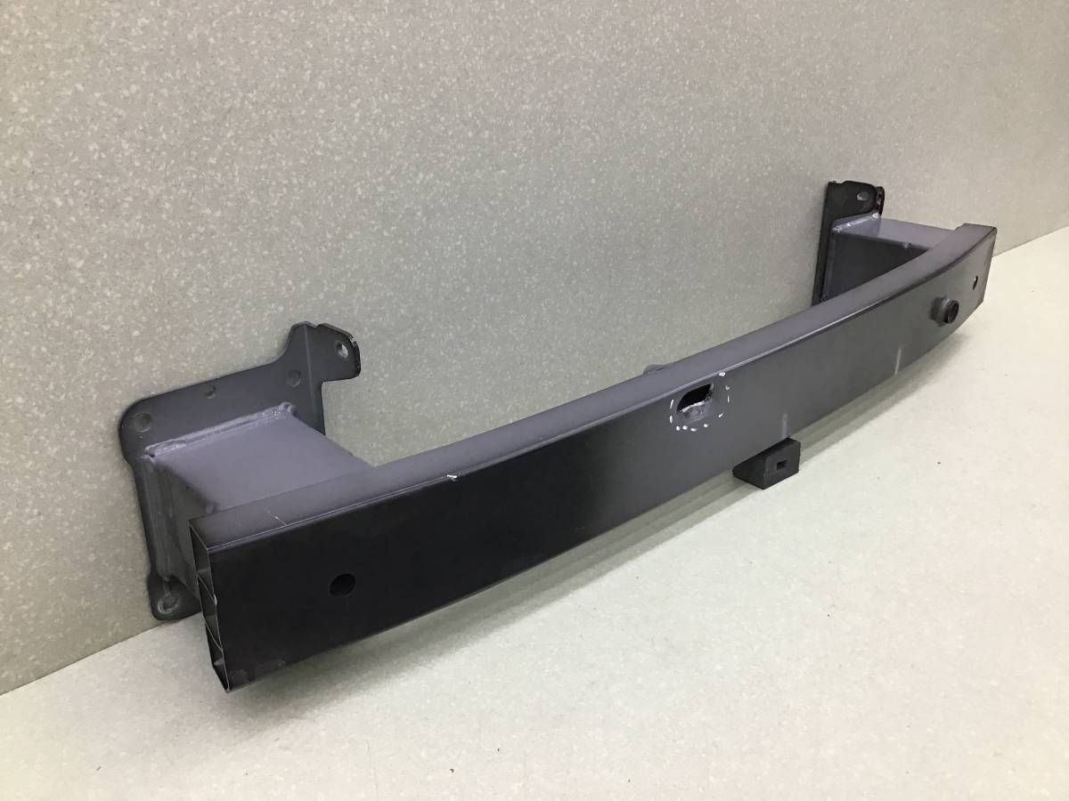 Усилитель переднего бампера GAC GS8 2016-2023