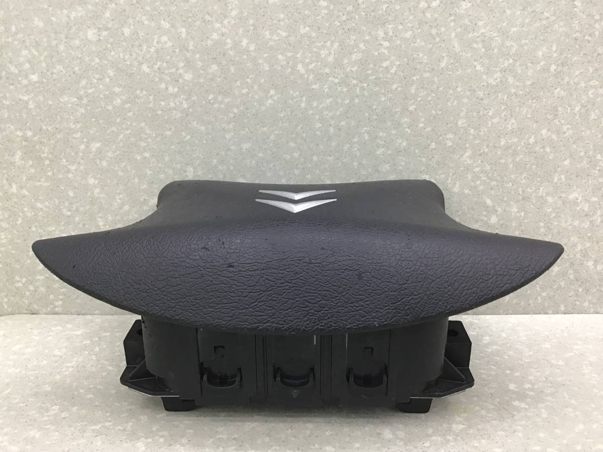 Подушка безопасности в рулевое колесо Citroen Xsara Picasso 2004 - 2009 Подушка безопасности в рулевое колесо Citroen Xsara Picasso 2004 - 2009