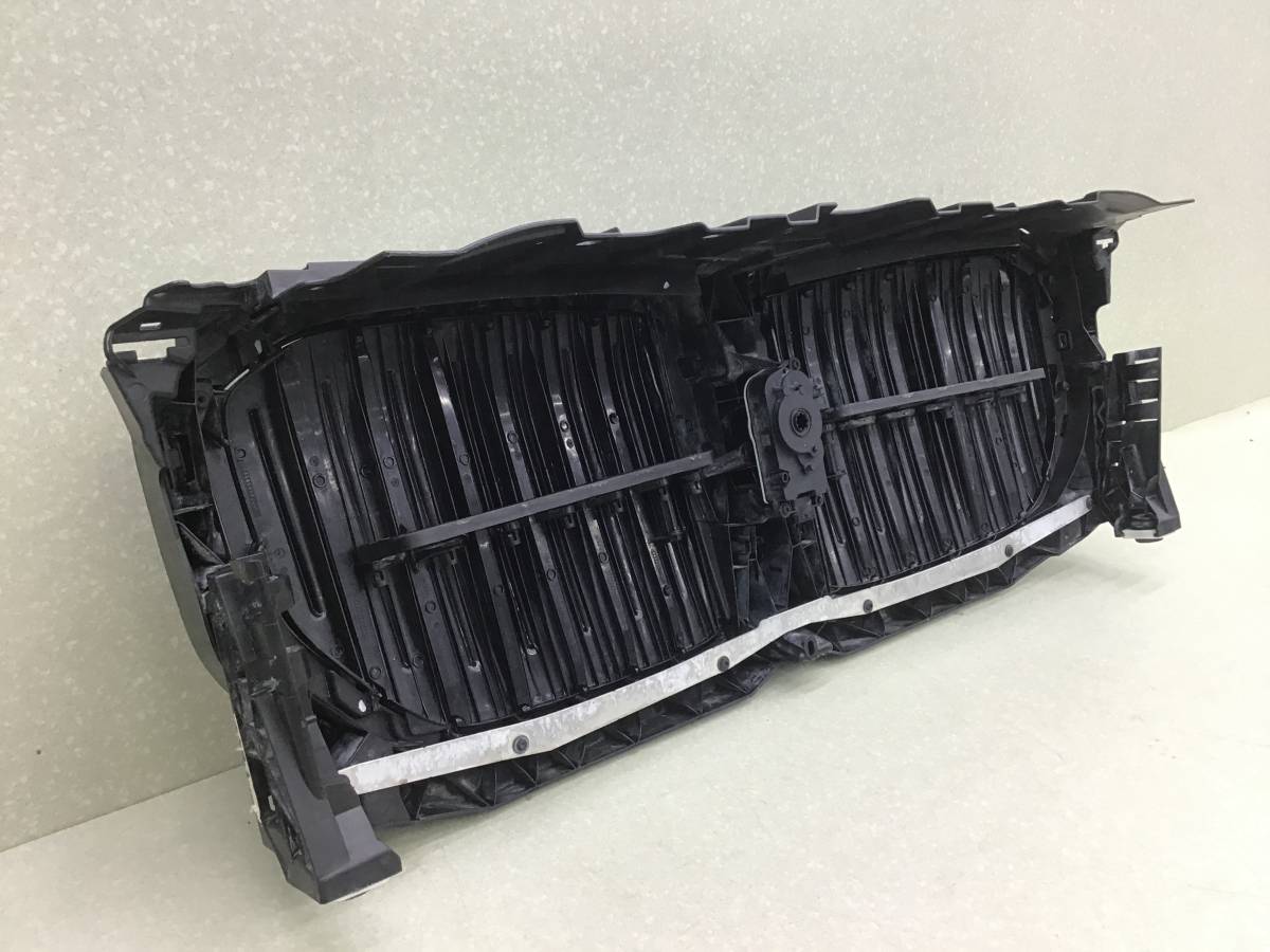 Решетка радиатора BMW X5 G05 2018> Решетка радиатора BMW X5 G05 2018>