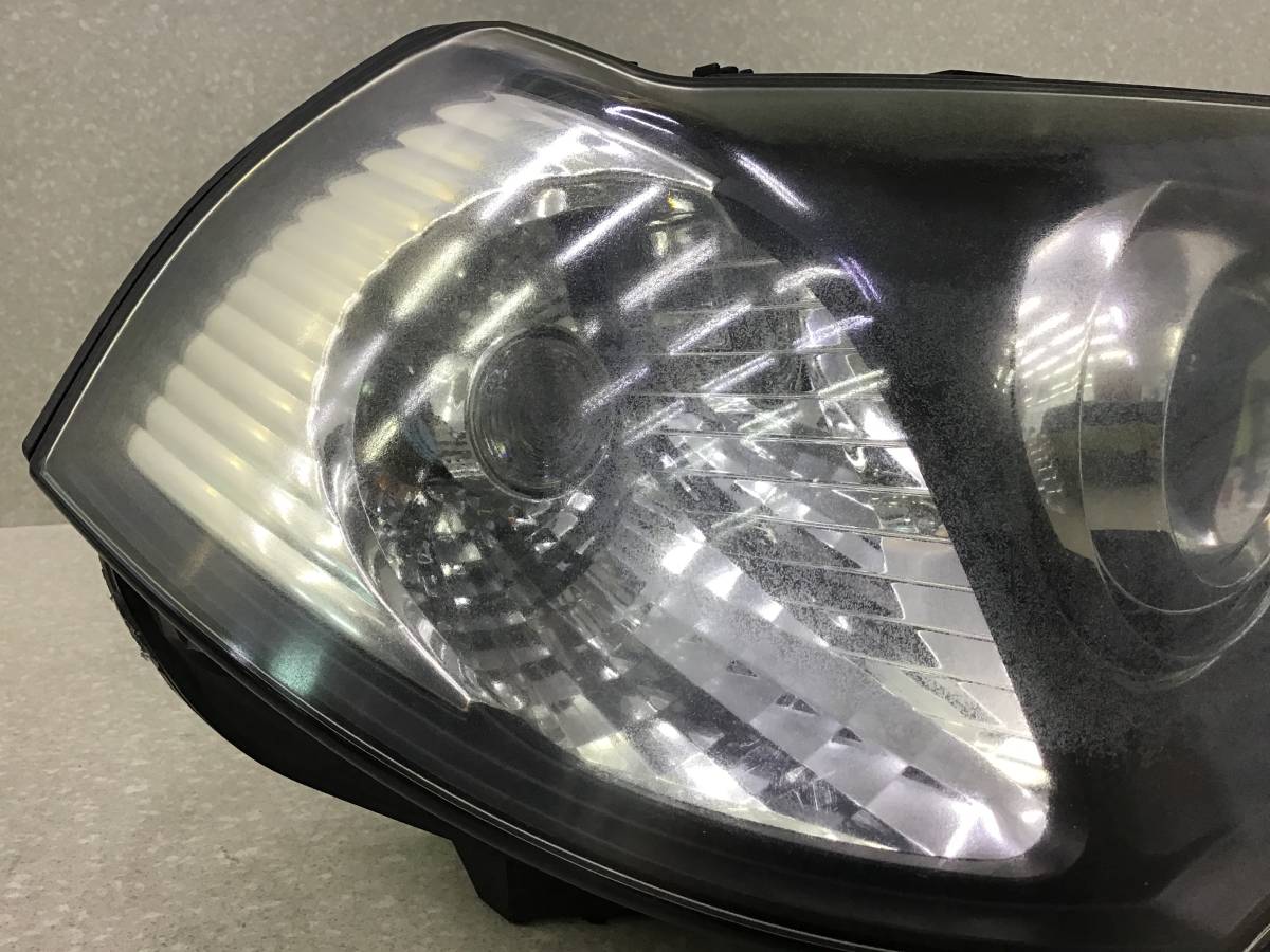 Фара правая BMW X3 E83 2004-2010 Фара правая BMW X3 E83 2004-2010