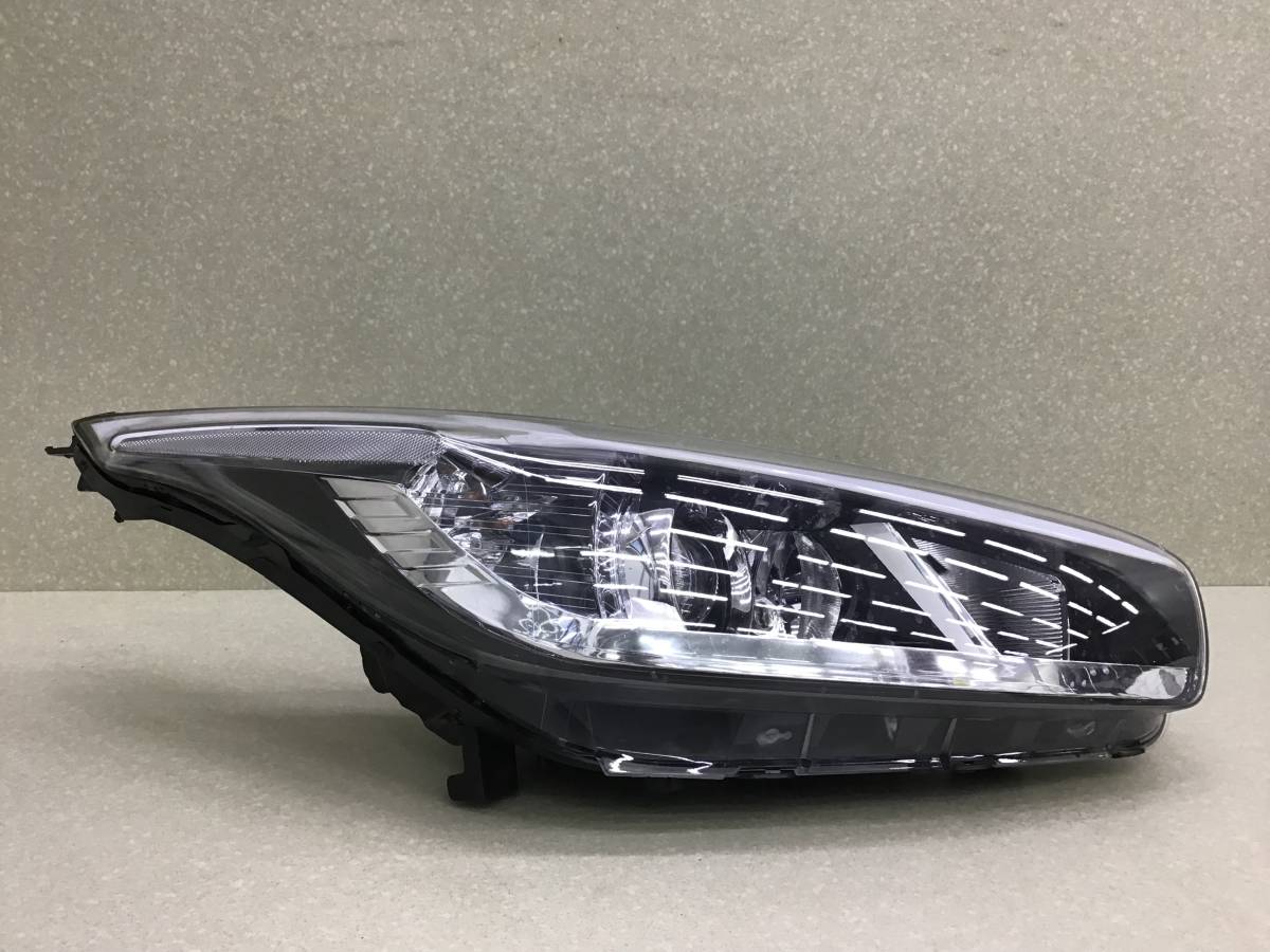 Фара правая Kia Ceed (JD) 2012-2018 Фара правая Kia Ceed (JD) 2012-2018