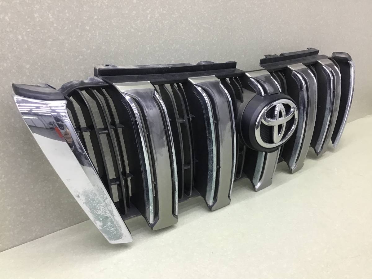 Решетка радиатора Toyota Land Cruiser Prado (J150) 2009>