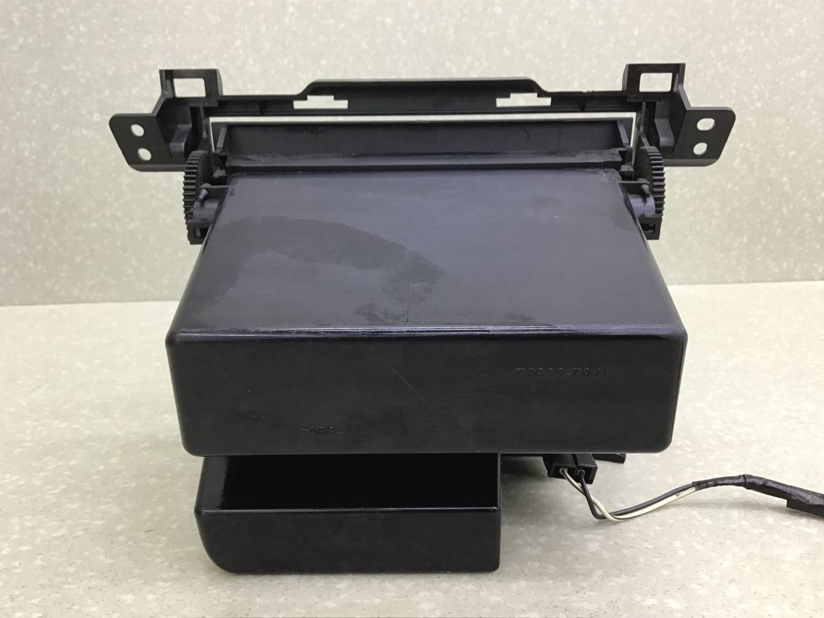 Бардачок Suzuki SX4 (JYB) 2013-2021 Бардачок Suzuki SX4 (JYB) 2013-2021