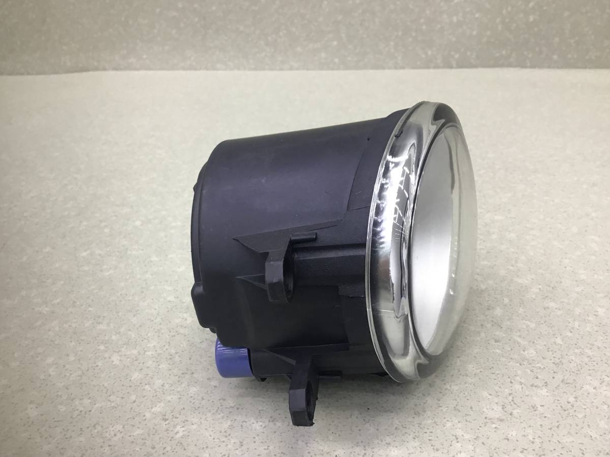Фара противотуманная правая Toyota Camry (V40) 2006-2011 Фара противотуманная правая Toyota Camry (V40) 2006-2011