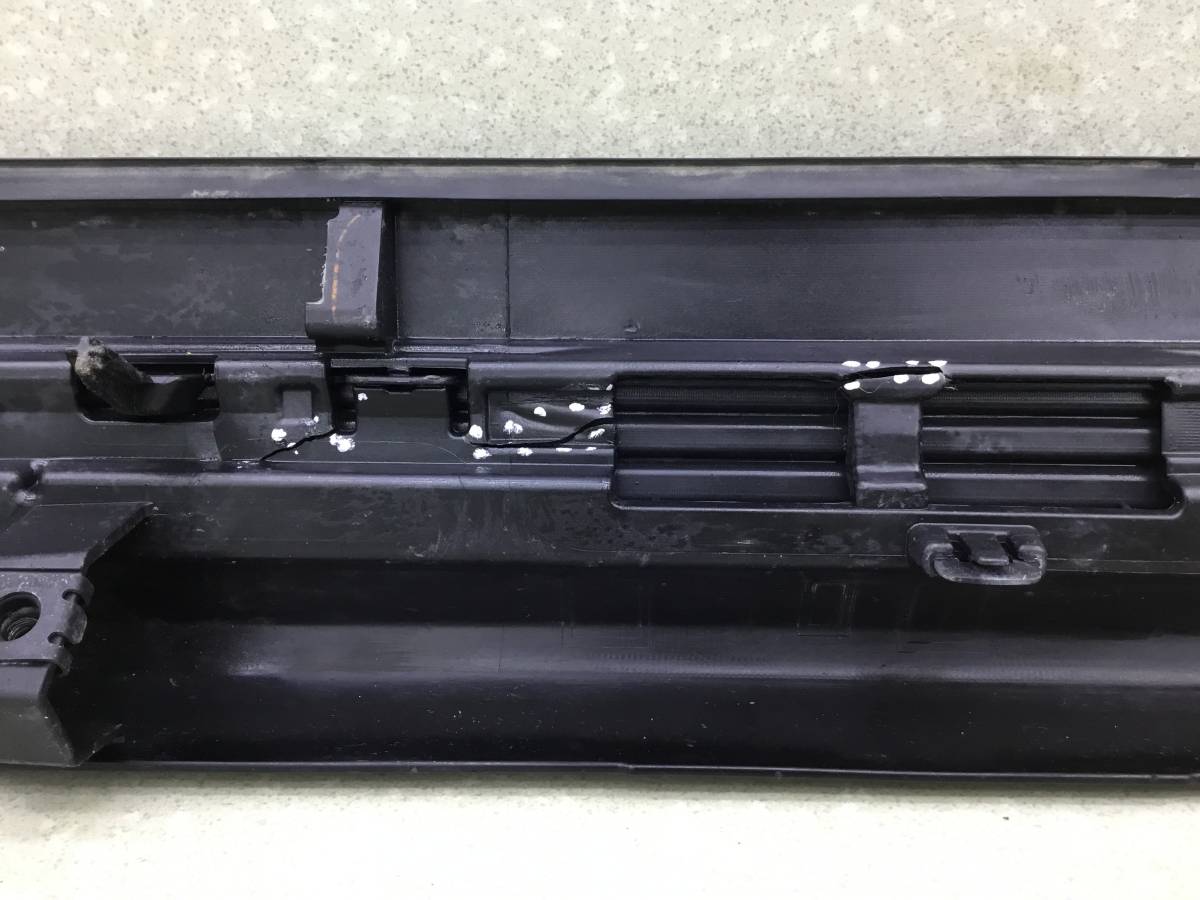 Накладка заднего бампера Toyota Land Cruiser 11 (VDJ200) 2007-2021 Накладка заднего бампера Toyota Land Cruiser 11 (VDJ200) 2007-2021