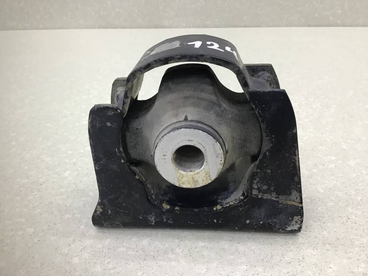 Опора двигателя передняя Toyota Rav 4 (A30) 2006-2013 Опора двигателя передняя Toyota Rav 4 (A30) 2006-2013