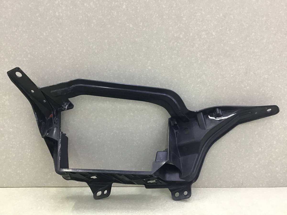 Кронштейн глушителя BMW X5 G05 2018>