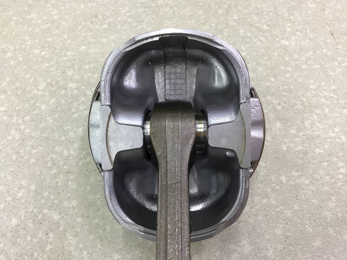 Поршень с шатуном Infiniti QX56 (JA60) 2004-2010 Поршень с шатуном Infiniti QX56 (JA60) 2004-2010