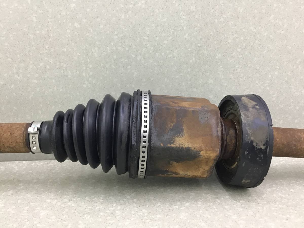 Полуось передняя правая Ford Explorer (U502) 2010-2019 Полуось передняя правая Ford Explorer (U502) 2010-2019