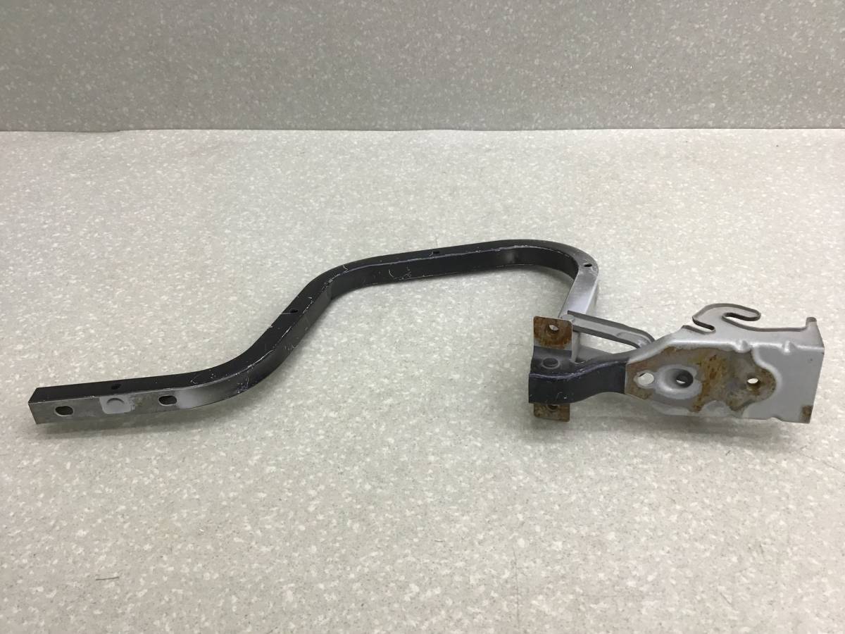 Петля крышки багажника Suzuki SX4 (YB21S) 2006-2016 Петля крышки багажника Suzuki SX4 (YB21S) 2006-2016
