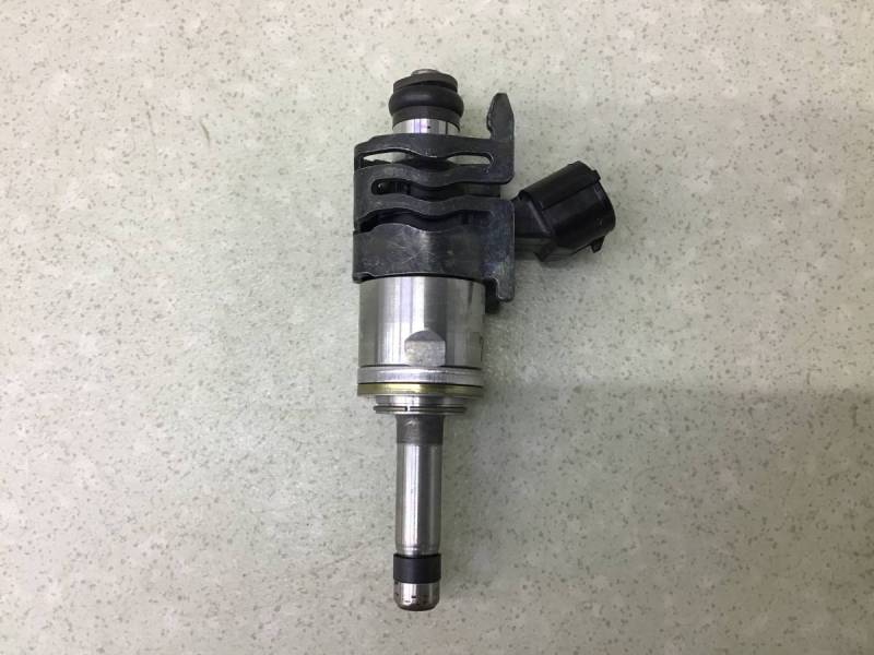 Форсунка инжекторная электрическая Toyota Land Cruiser (J300) 2021>