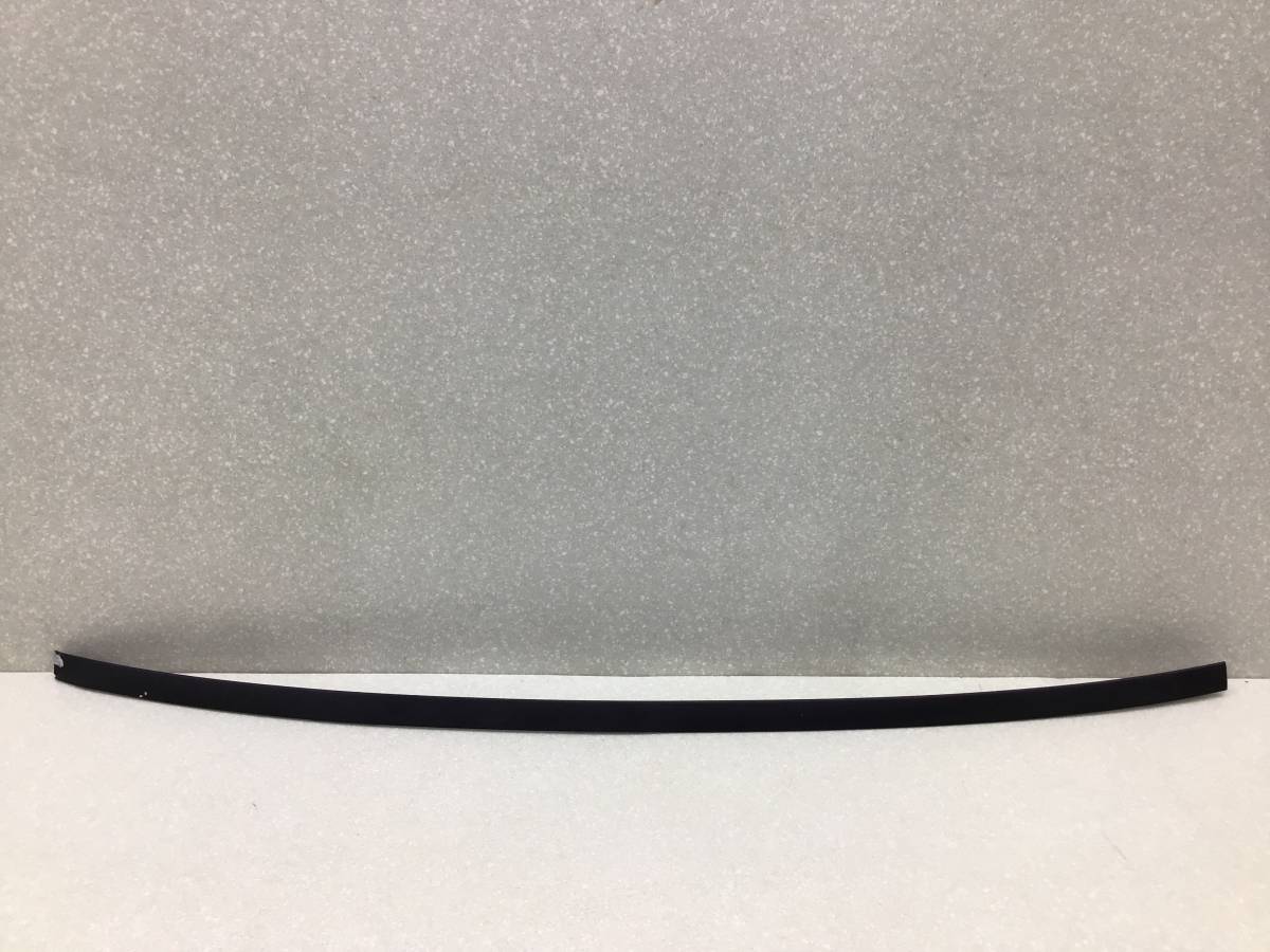Молдинг крыши правый Ford Focus 3 (CB8) 2011-2019 Молдинг крыши правый Ford Focus 3 (CB8) 2011-2019