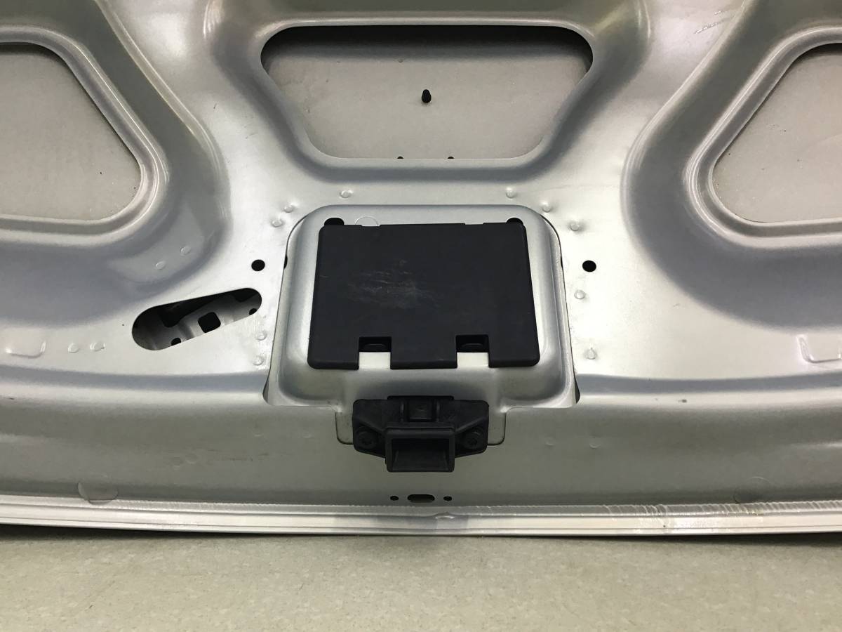 Крышка багажника Renault Logan (1) 2005-2014 Крышка багажника Renault Logan (1) 2005-2014