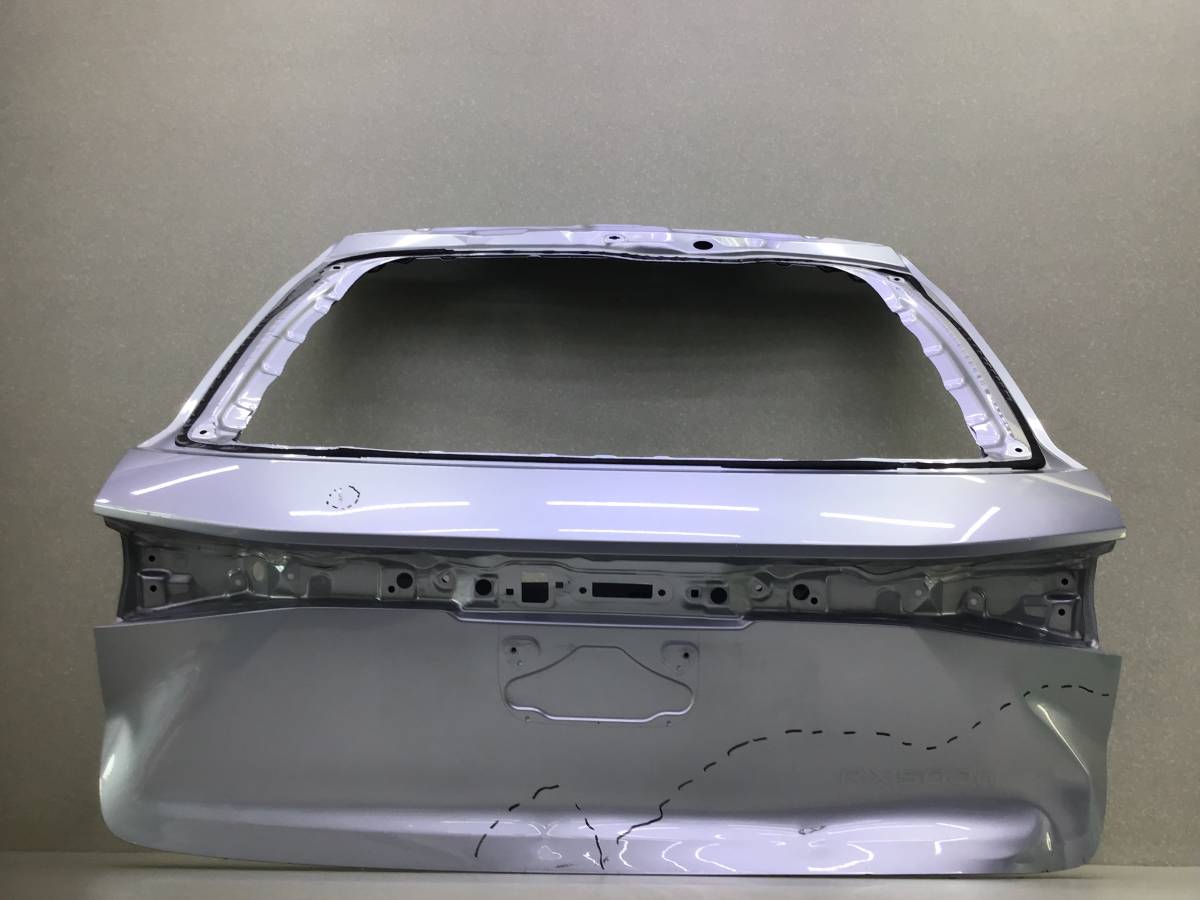 Дверь багажника Lexus RX500h (ALH10) Дверь багажника Lexus RX500h (ALH10)