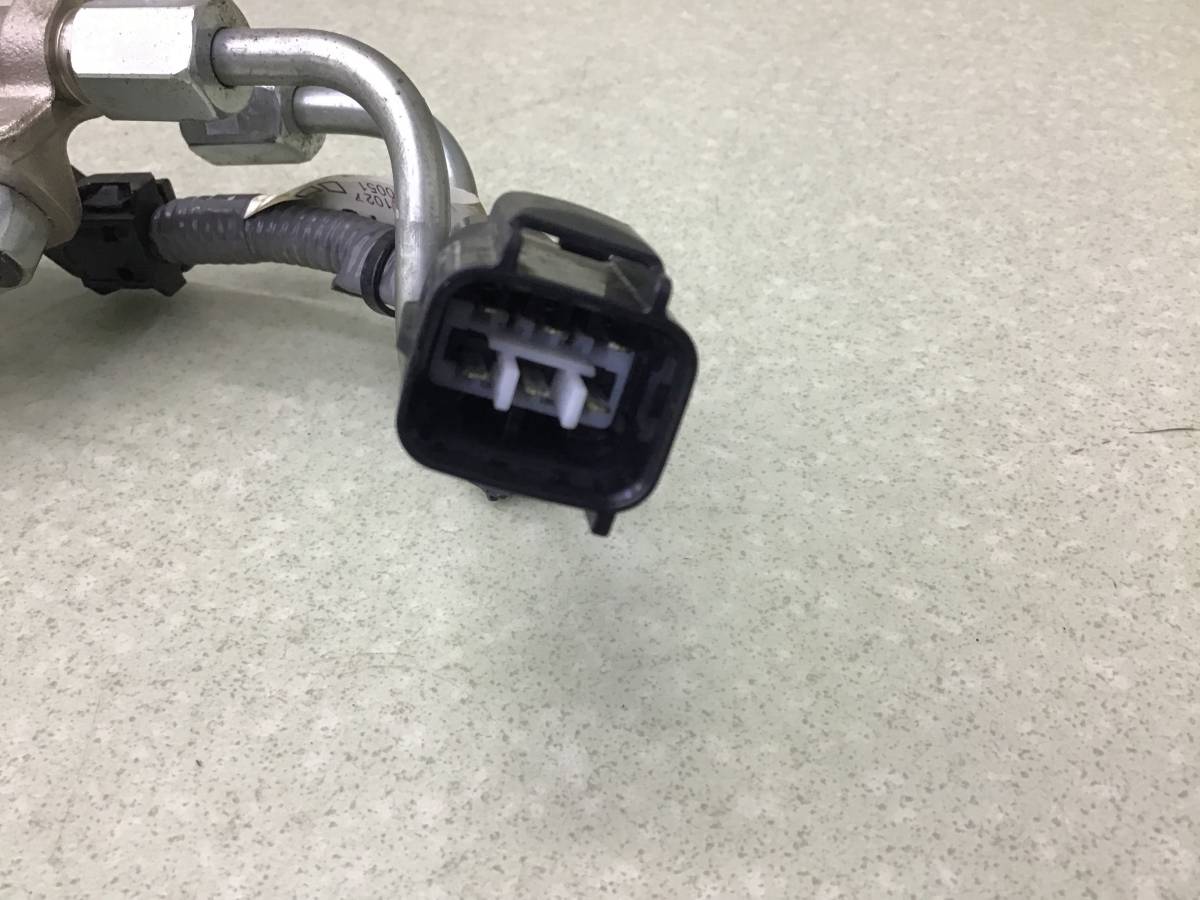 Рейка топливная (рампа) Toyota Land Cruiser (J300) 2021>