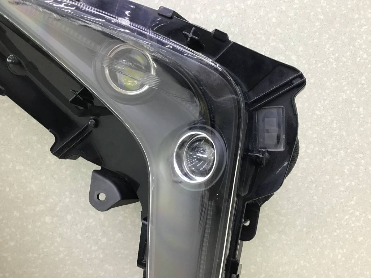 Фара противотуманная левая Lexus LX450D /570 (VDJ201) 2015-2022 Фара противотуманная левая Lexus LX450D /570 (VDJ201) 2015-2022