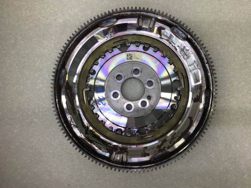 Маховик Volkswagen Polo Sed 5 (6C1) 2010-2020 Маховик Volkswagen Polo Sed 5 (6C1) 2010-2020
