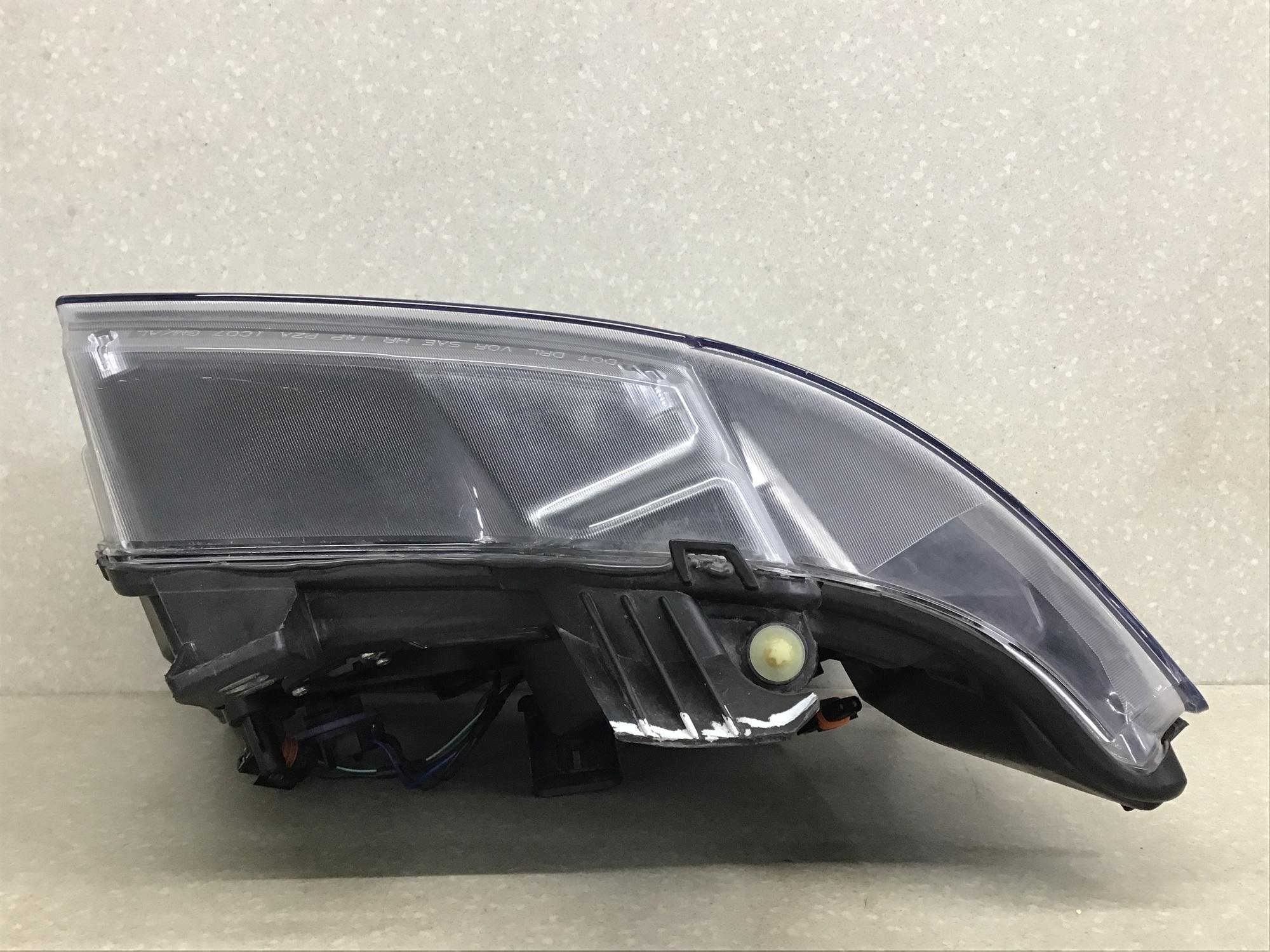 Фара правая, Chevrolet Tahoe III 2006-2014 Фара правая, Chevrolet Tahoe III 2006-2014