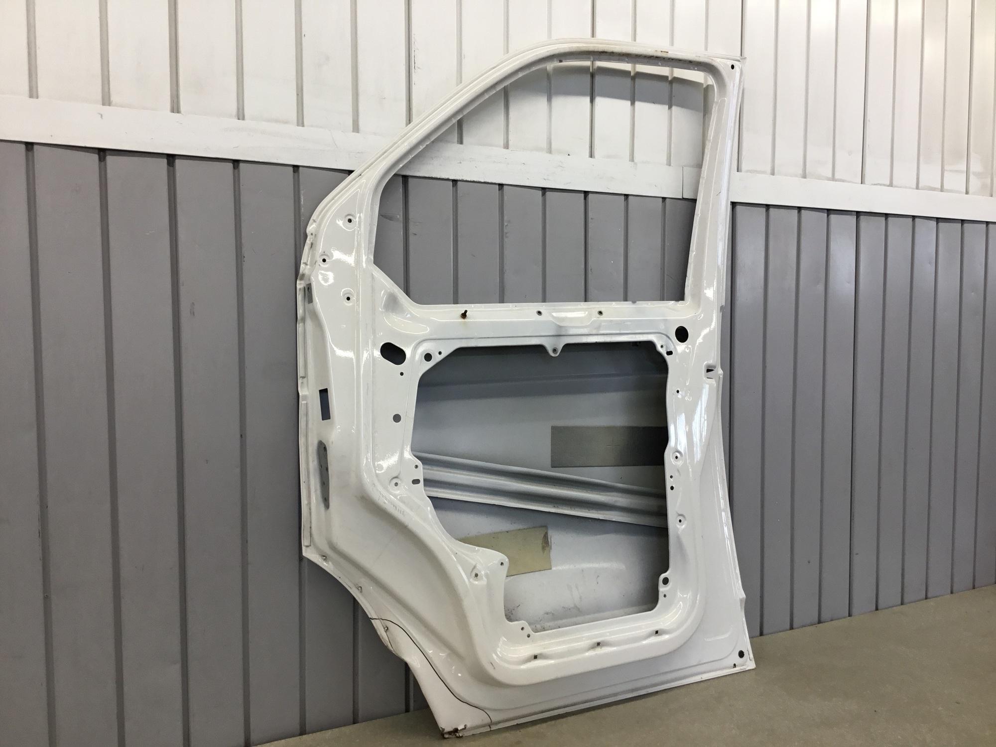 Дверь передняя правая, VW Transporter T5 2003-2015 Дверь передняя правая, VW Transporter T5 2003-2015