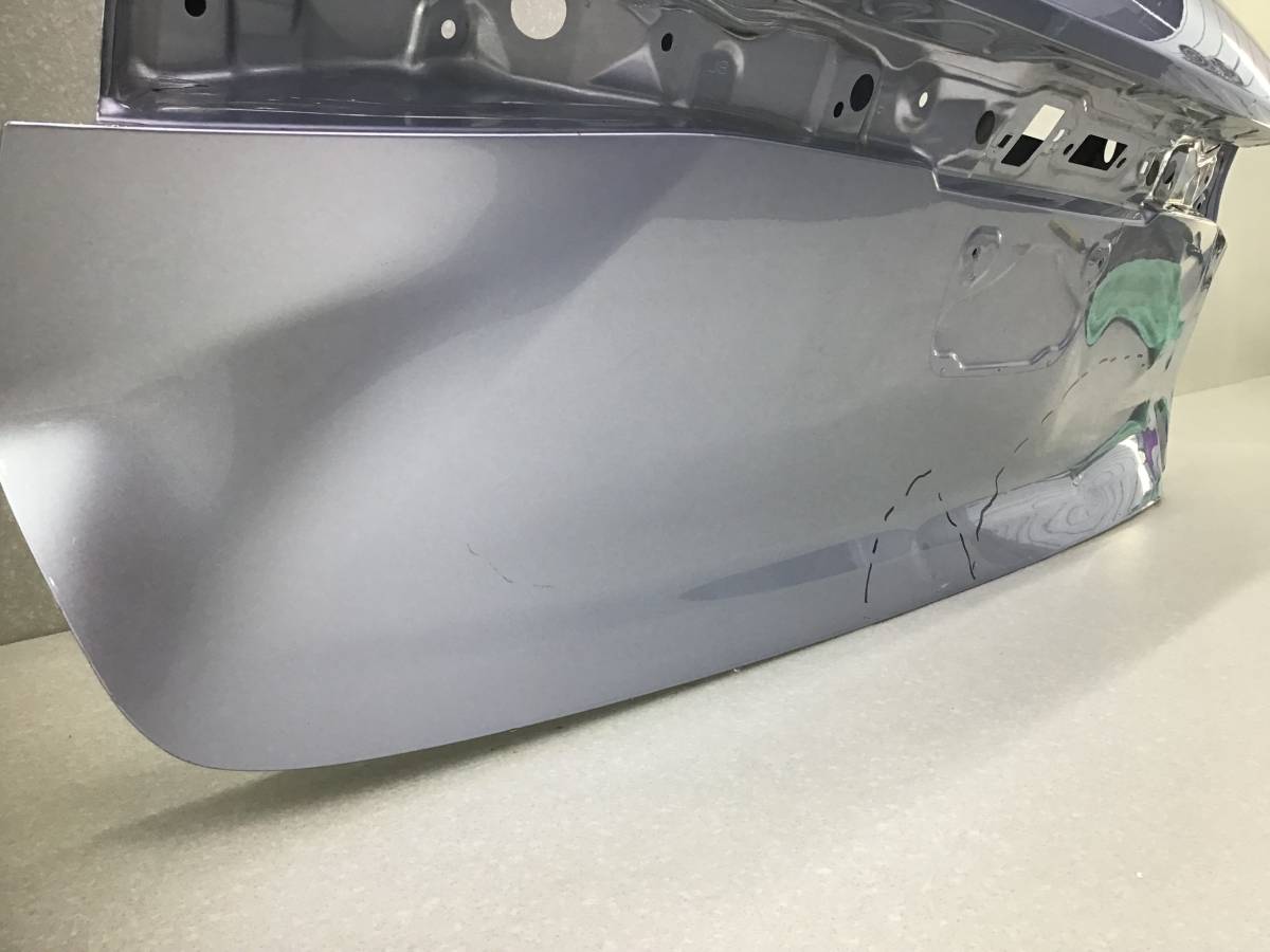 Дверь багажника Lexus RX500h (ALH10) Дверь багажника Lexus RX500h (ALH10)