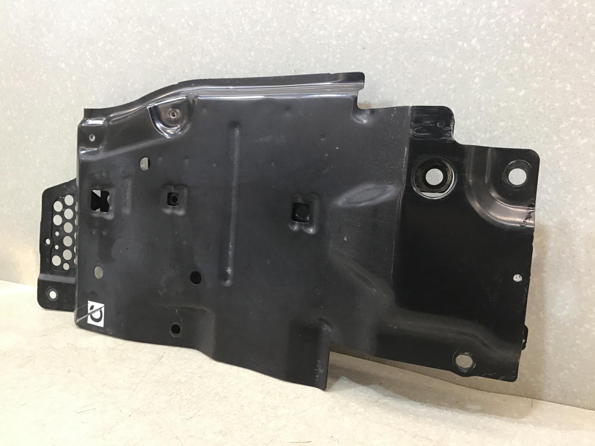 Защита картера Toyota Land Cruiser 11 (VDJ200) 2007-2021