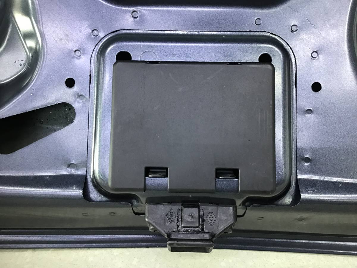 Крышка багажника Renault Logan (1) 2005-2014 Крышка багажника Renault Logan (1) 2005-2014
