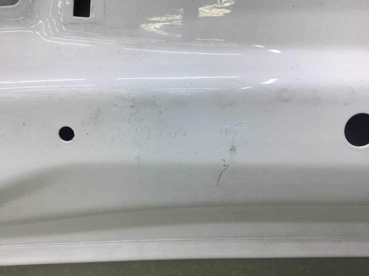 Капот BMW 5-series E60/E61 2003-2009 Капот BMW 5-series E60/E61 2003-2009