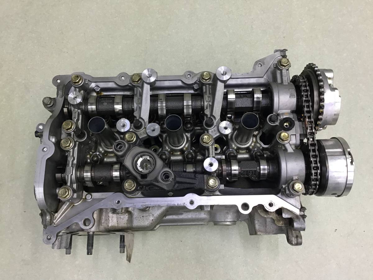 Головка блока цилиндров Toyota Land Cruiser (J300) 2021>