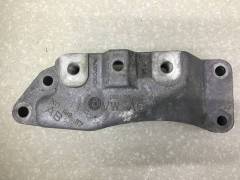 Кронштейн АКПП левый Skoda Octavia A5 (1Z5) 2004-2013