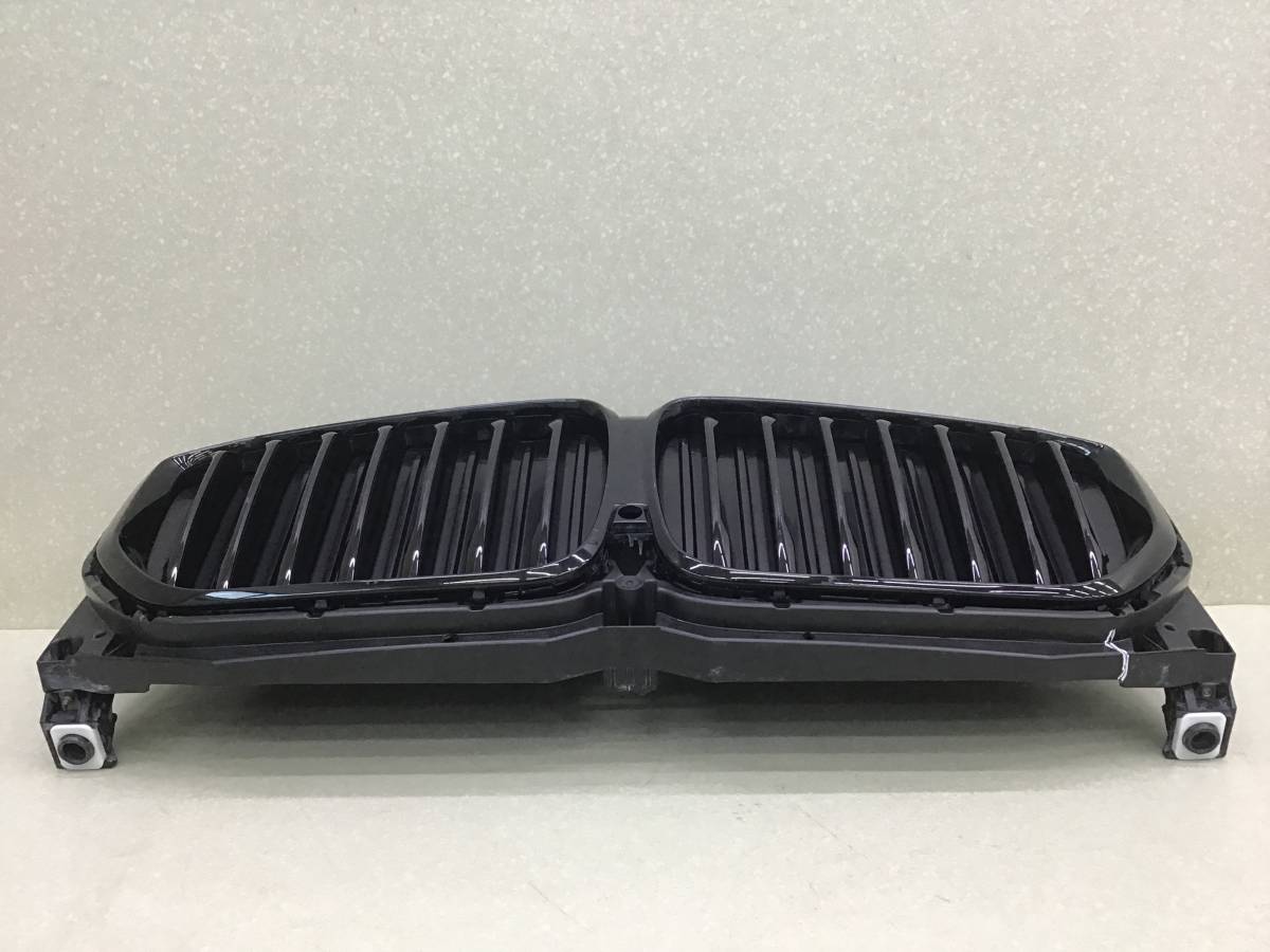Решетка радиатора BMW X5 G05 2018> Решетка радиатора BMW X5 G05 2018>