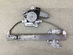 Стеклоподъемник электр. задний правый Nissan X-Trail (T30) 2001-2006