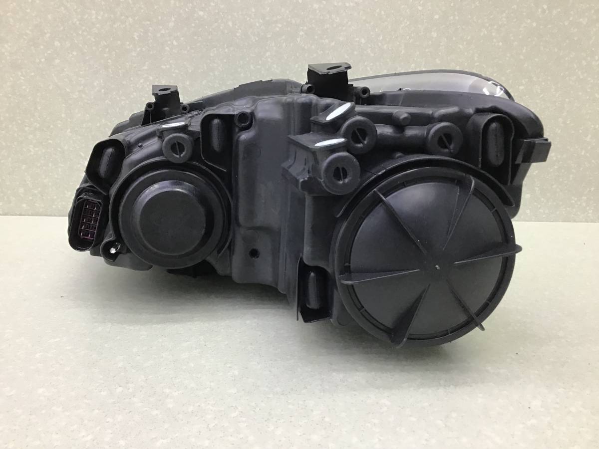 Фара правая Volkswagen Polo Sed 5 (6C1) 2010-2020 Фара правая Volkswagen Polo Sed 5 (6C1) 2010-2020