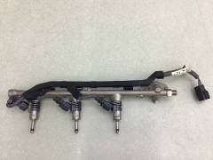 Рейка топливная (рампа) Toyota Land Cruiser (J300) 2021>