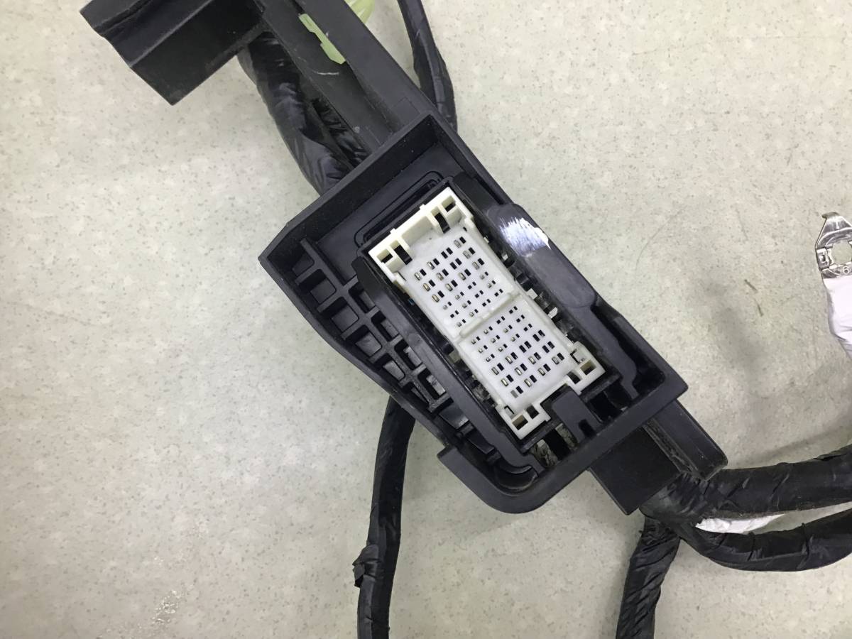 Проводка салона Hyundai Solaris 2 (HCR) 2017-2020