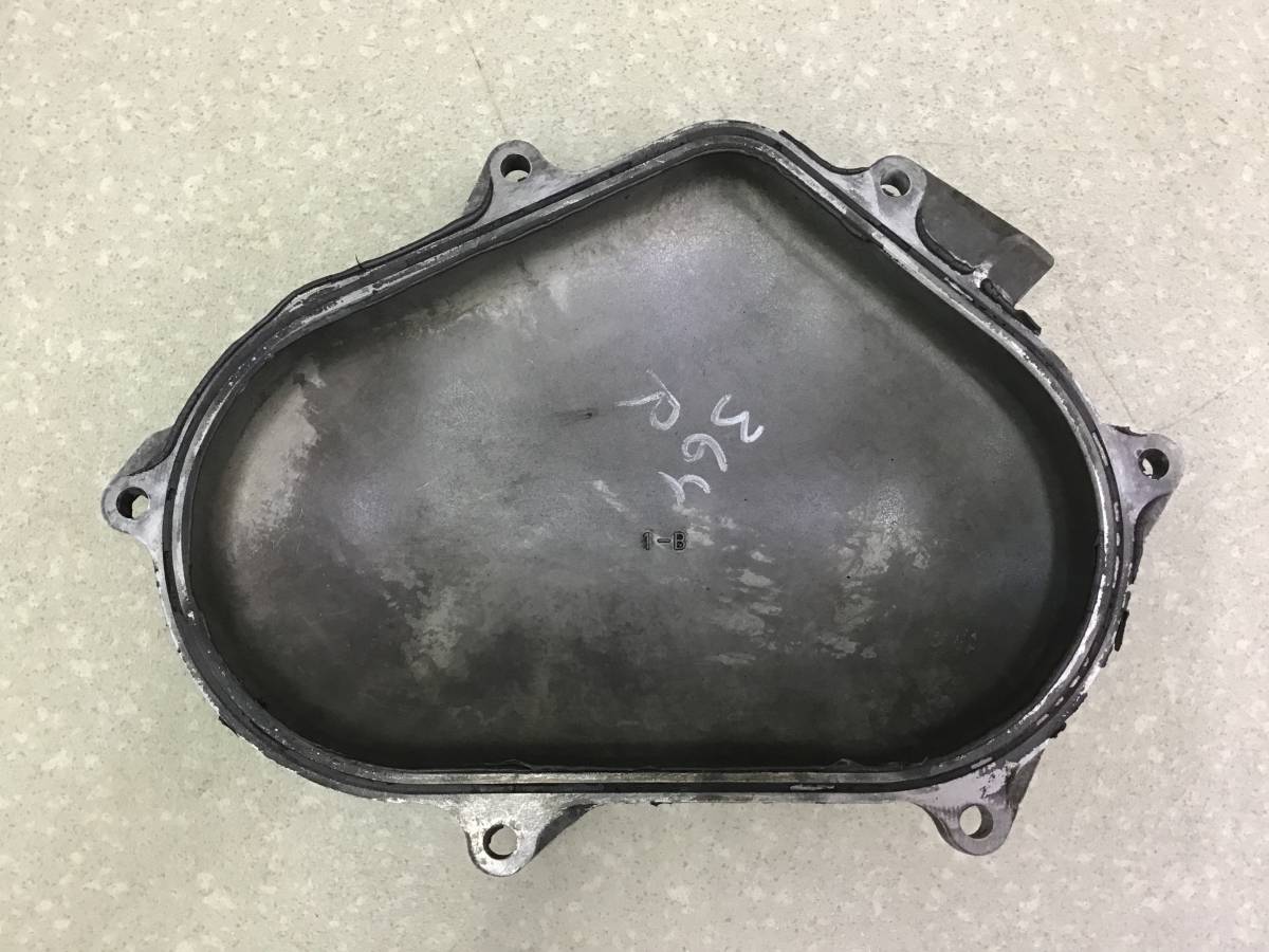 Крышка двигателя передняя Infiniti QX56 (JA60) 2004-2010 Крышка двигателя передняя Infiniti QX56 (JA60) 2004-2010