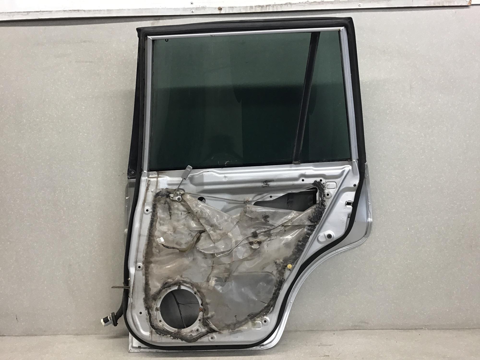 Дверь задняя правая, Mazda Demio (DW) 1998-2002 Дверь задняя правая, Mazda Demio (DW) 1998-2002