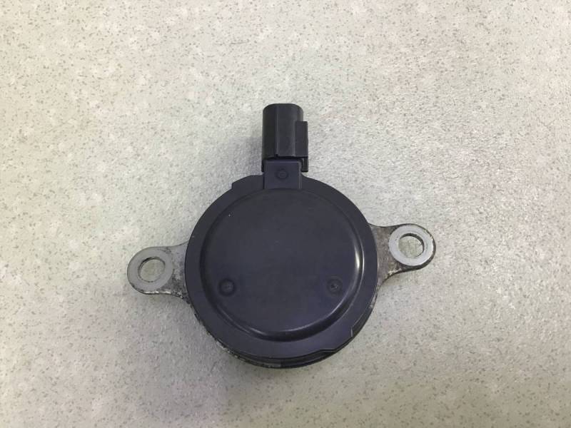 Клапан электромагн. изменения фаз ГРМ Toyota Land Cruiser (J300) 2021>