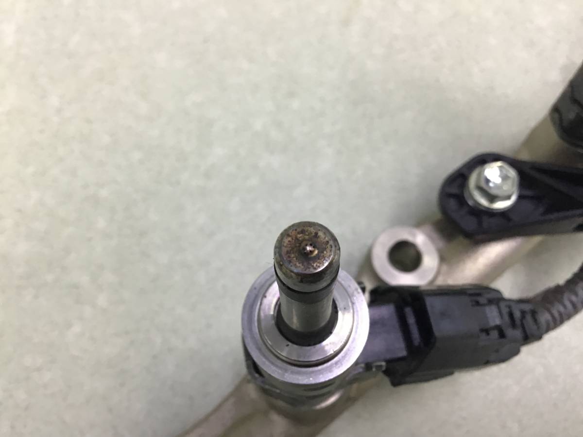 Рейка топливная (рампа) Toyota Land Cruiser (J300) 2021>