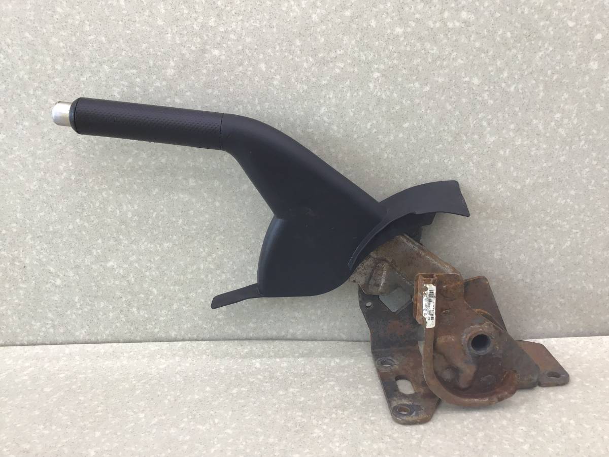 Рычаг стояночного тормоза Mazda 3 (BK) 2002-2009 Рычаг стояночного тормоза Mazda 3 (BK) 2002-2009