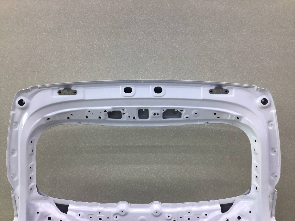 Дверь багажника Geely Coolray SX11 2018> Дверь багажника Geely Coolray SX11 2018>