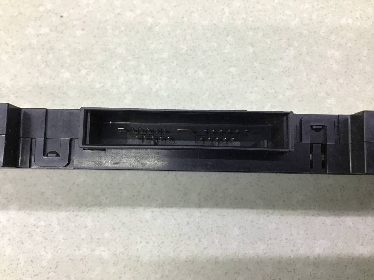 Блок кнопок BMW 5-series E39 1995-2003 Блок кнопок BMW 5-series E39 1995-2003