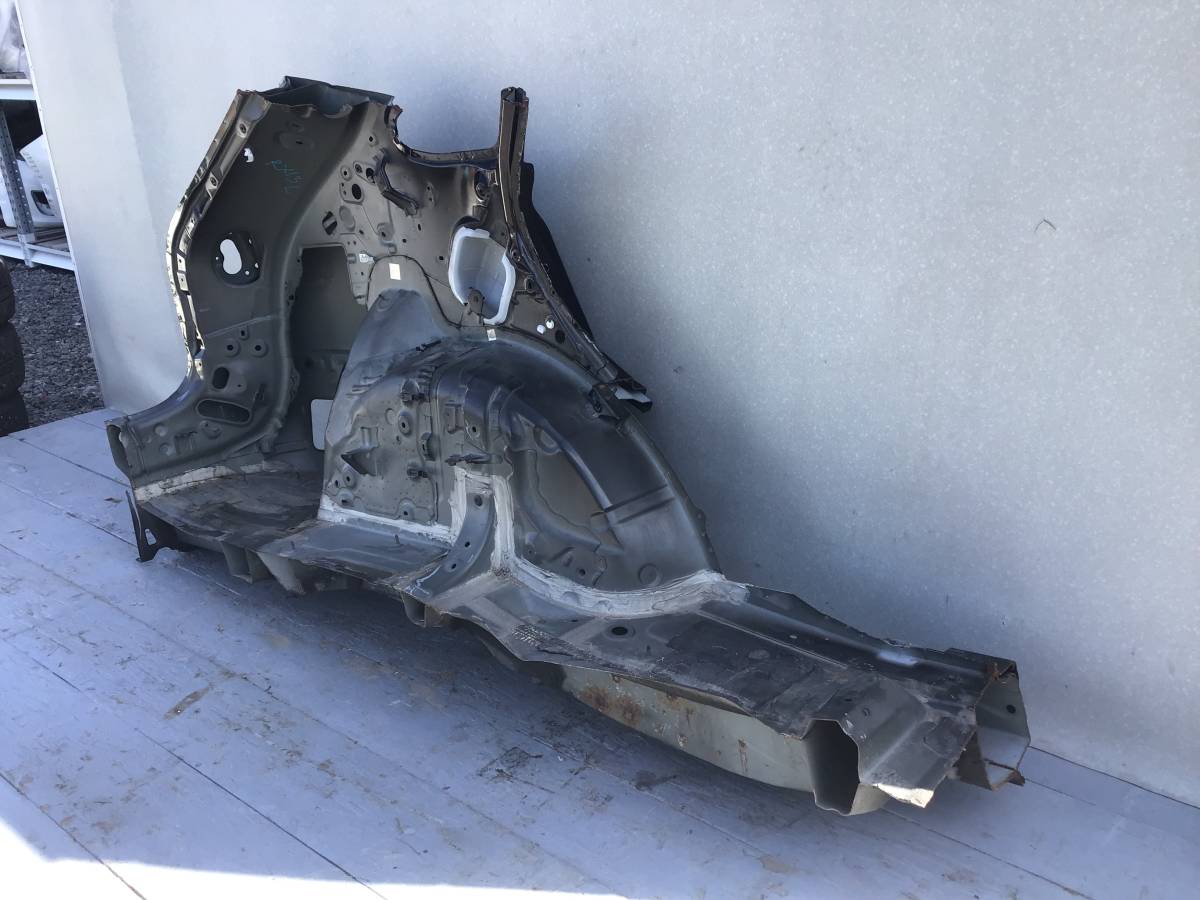 Крыло заднее левое Lexus RX 350 /450h (GGL15) 2008-2015 Крыло заднее левое Lexus RX 350 /450h (GGL15) 2008-2015