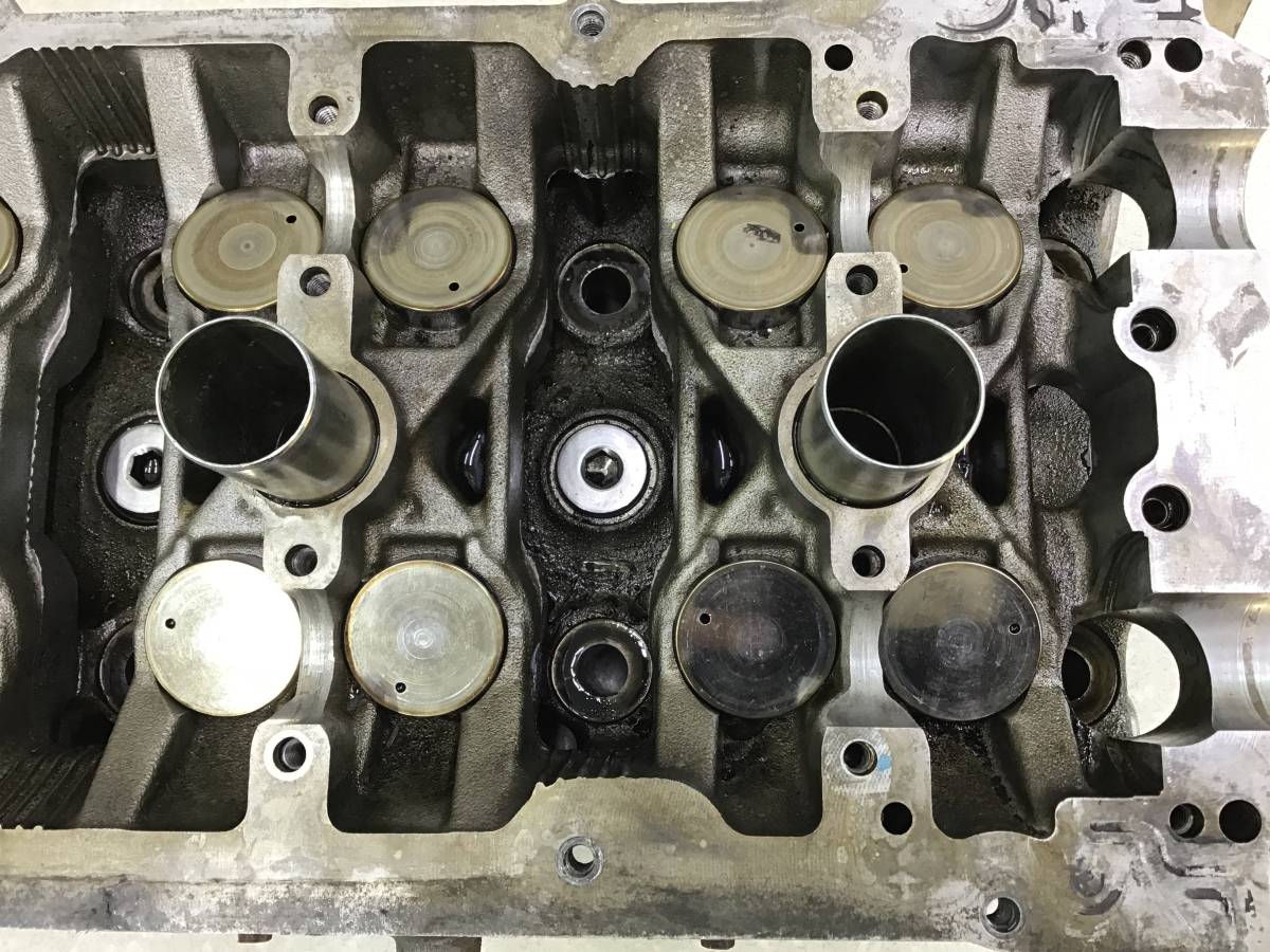 Головка блока цилиндров Infiniti QX56 (JA60) 2004-2010 Головка блока цилиндров Infiniti QX56 (JA60) 2004-2010