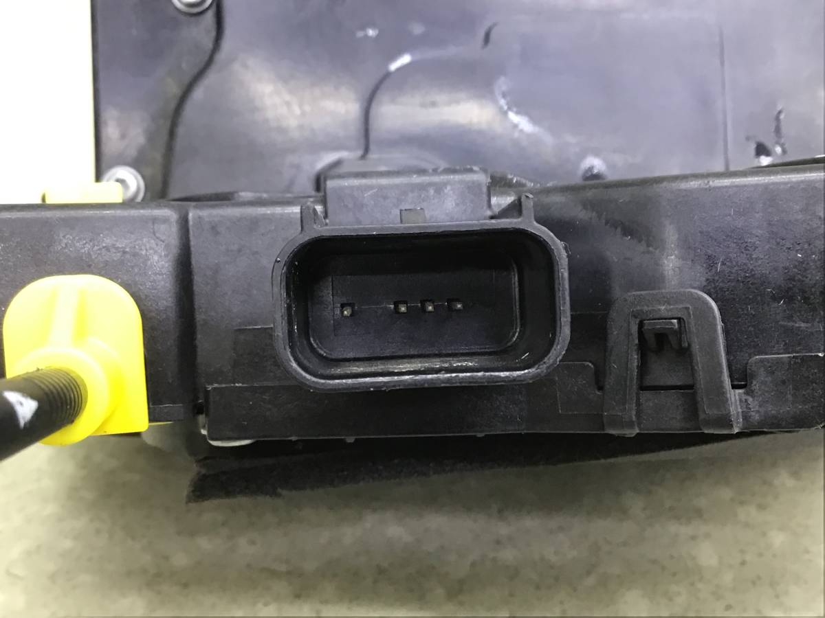 Замок двери задней правой Chevrolet Cobalt (T250) 2011-2015 Замок двери задней правой Chevrolet Cobalt (T250) 2011-2015