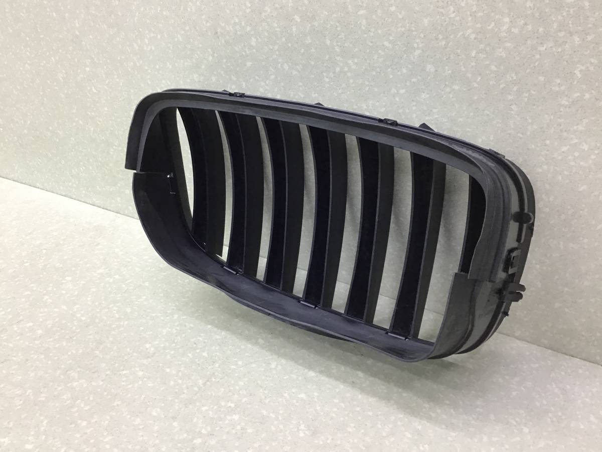 Решетка радиатора левая BMW X5 E70 2007-2013 Решетка радиатора левая BMW X5 E70 2007-2013