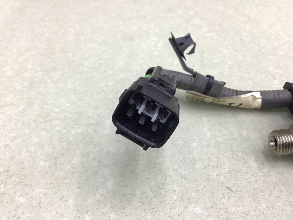 Рейка топливная (рампа) Toyota Land Cruiser (J300) 2021>