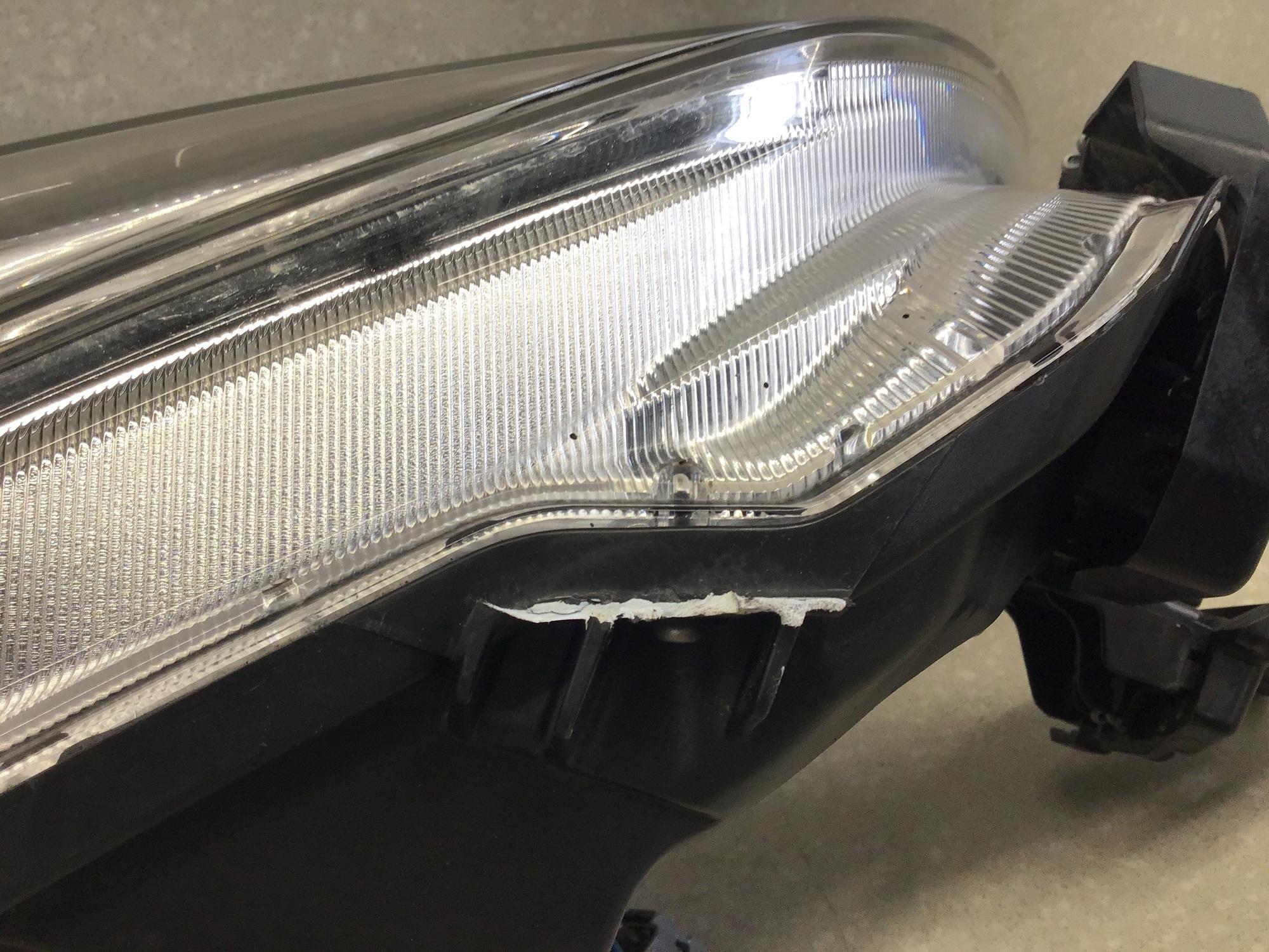 Фара левая Subaru Legacy (B14) 2010-2015 Фара левая Subaru Legacy (B14) 2010-2015