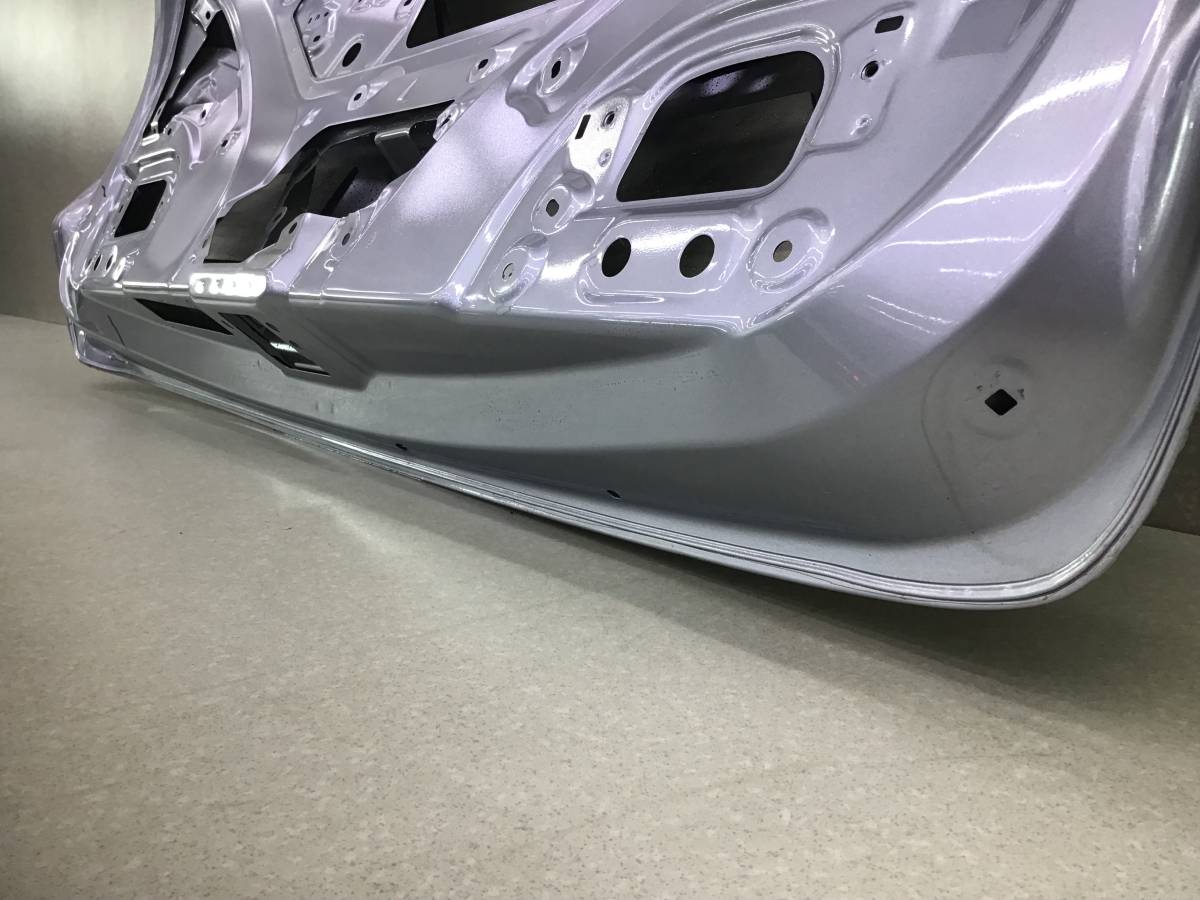Дверь багажника Lexus RX500h (ALH10) Дверь багажника Lexus RX500h (ALH10)