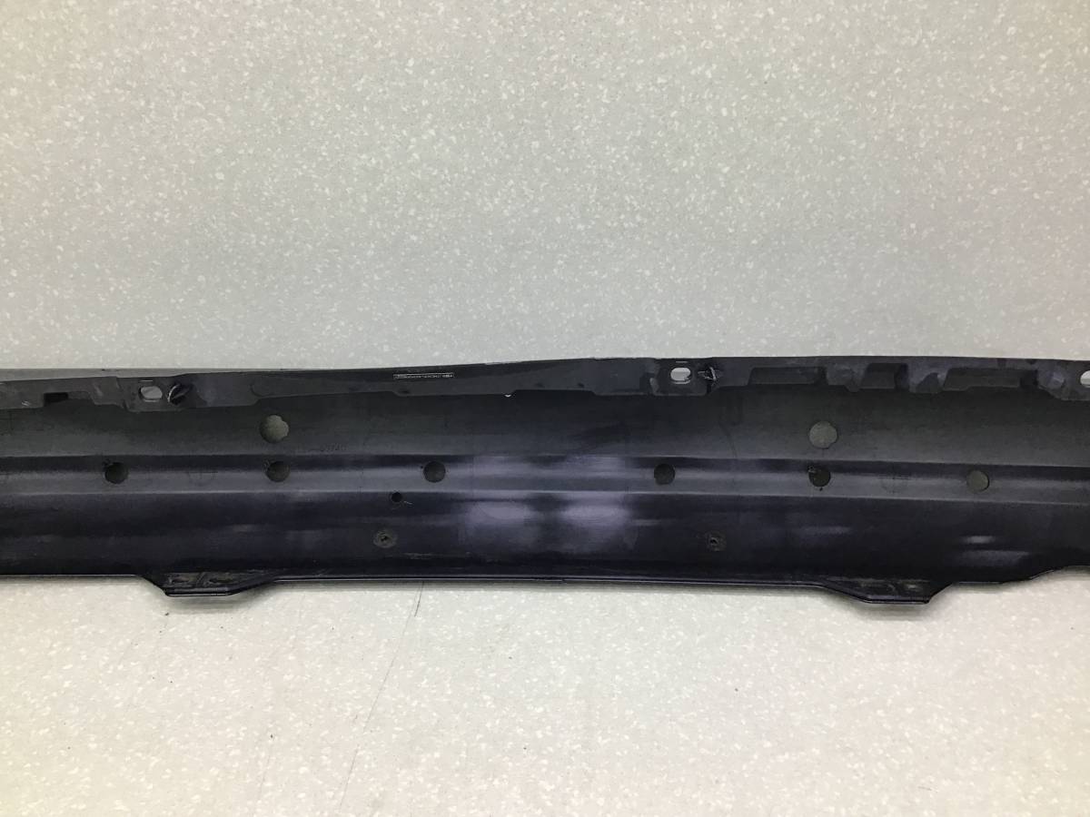 Бампер задний Toyota Land Cruiser 11 (VDJ200) 2007-2021 Бампер задний Toyota Land Cruiser 11 (VDJ200) 2007-2021