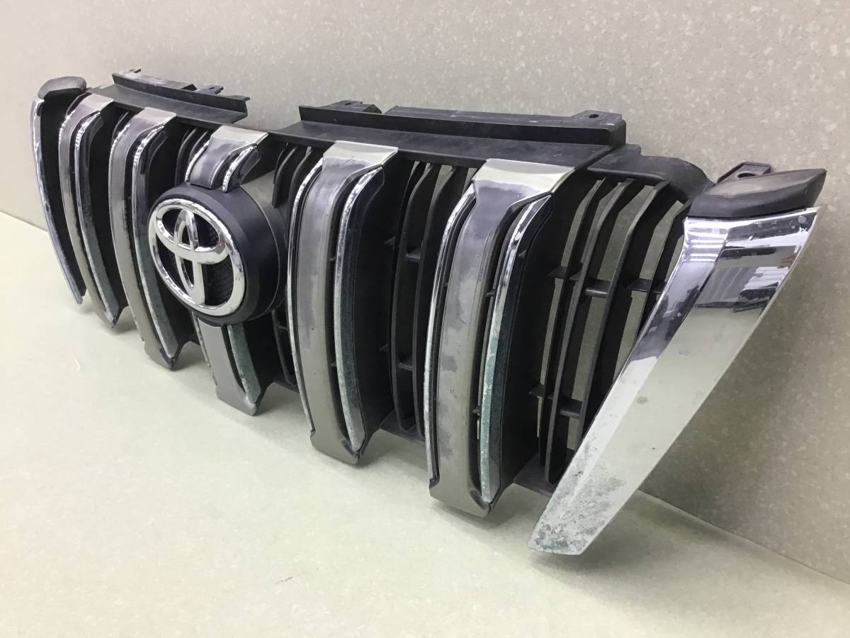 Решетка радиатора Toyota Land Cruiser Prado (J150) 2009>